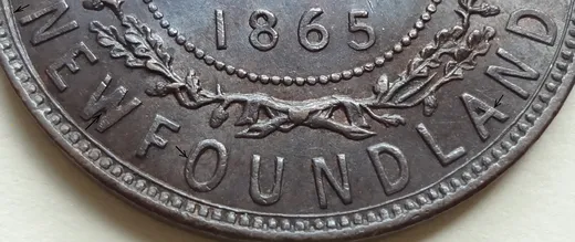 Wide Date, Wire Border Spur, Low 5