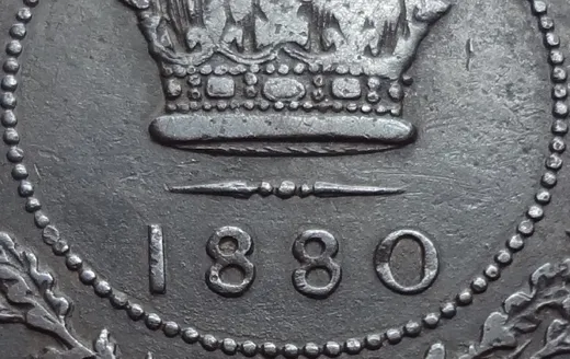 Medium Date, Wire Border Spur
